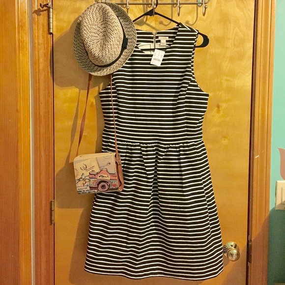 J. Crew Dresses & Skirts - J.Crew Striped Daybreak Dress Size M